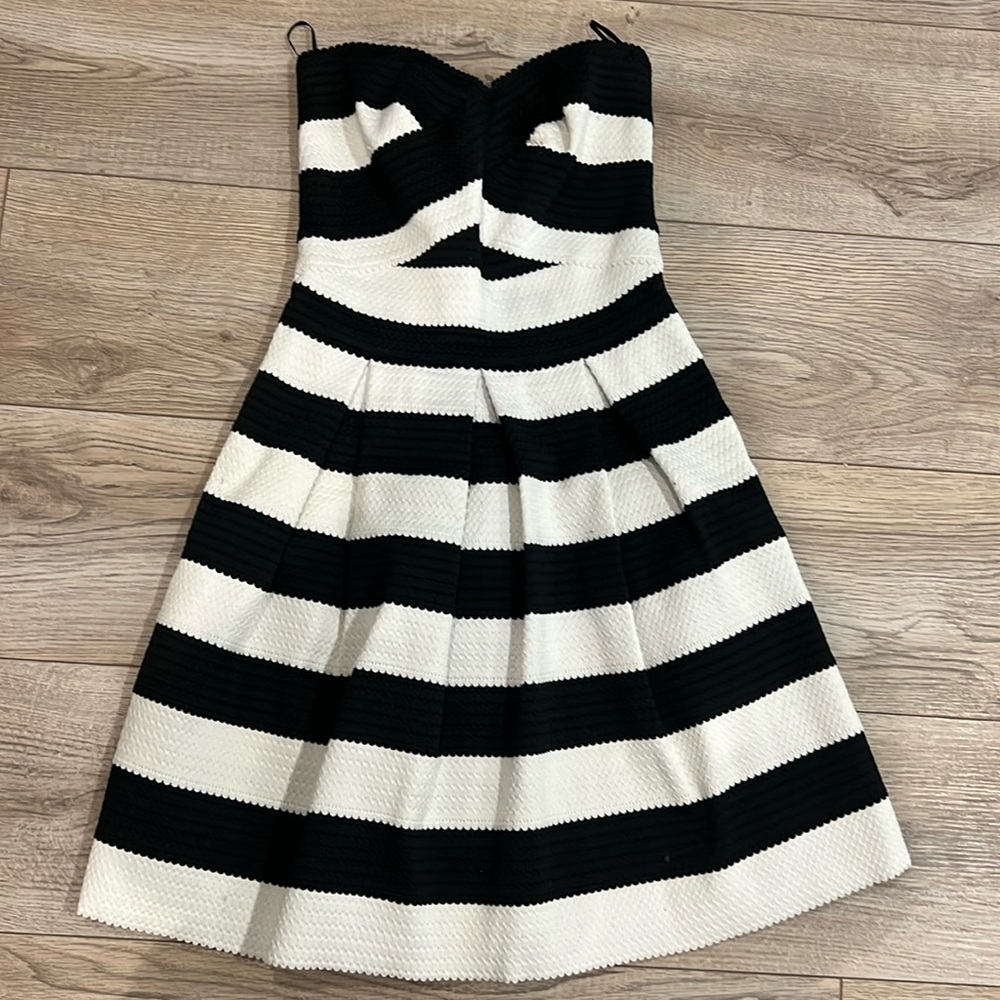Express dress size small
